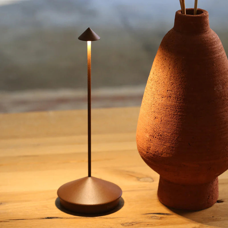 Luminária de mesa Portátil DILLA